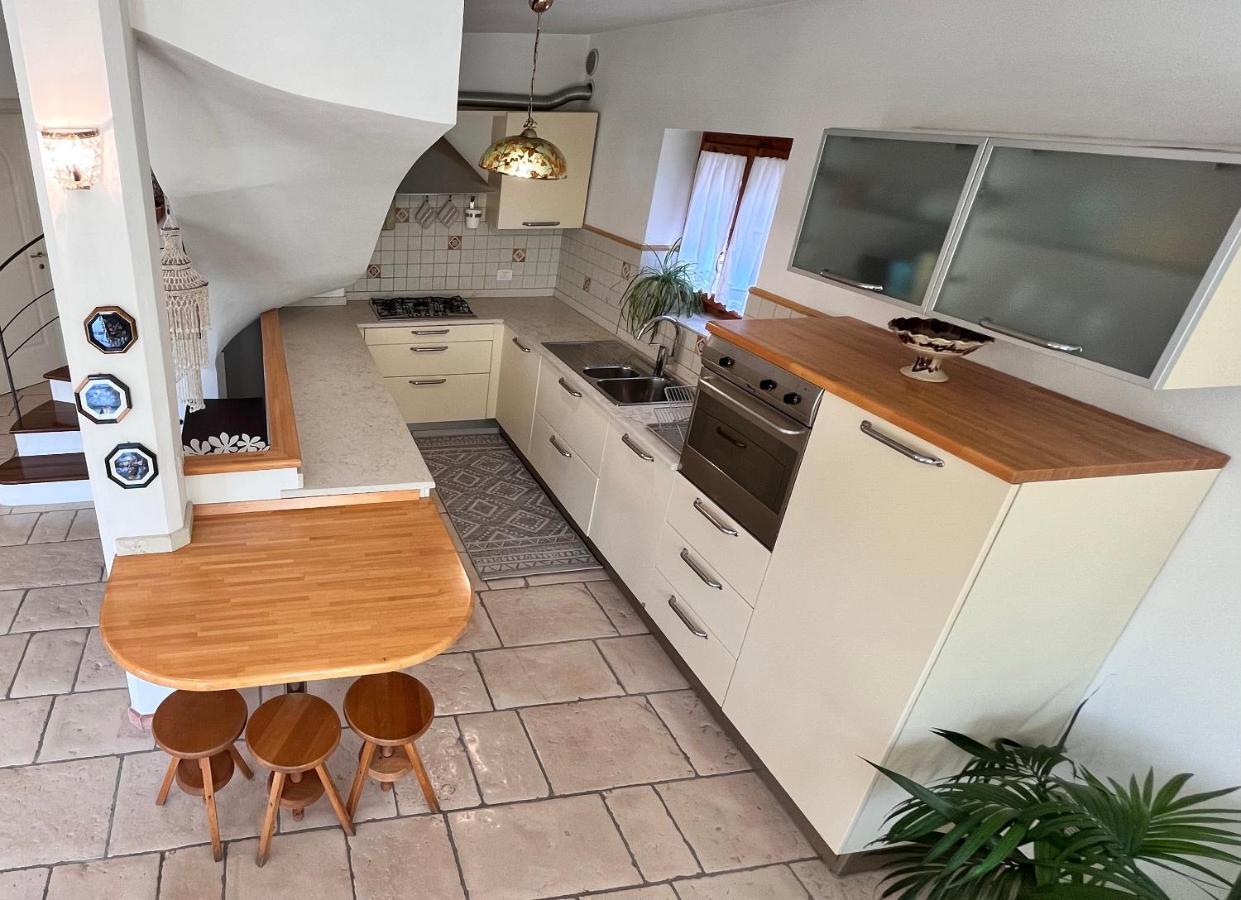 Casa Nicosandi Малчезине Екстериор снимка